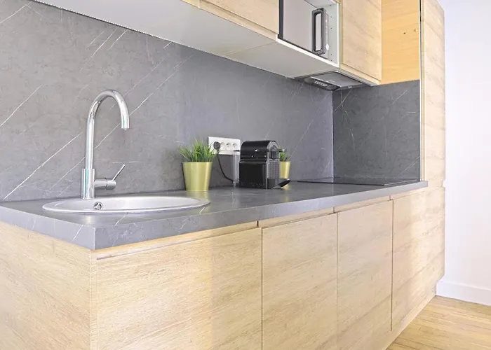 Luxury In The So Chic 16th District Daire Paris