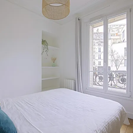 Luxury In The So Chic 16th District * Paris